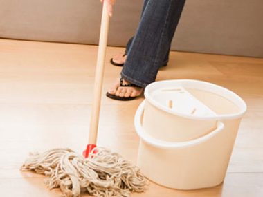 spring-cleaning-mop-wood-floors