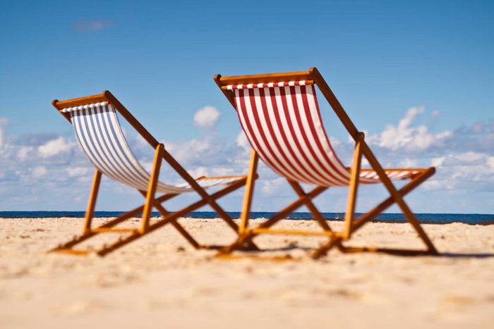 summer hacks beach chairs