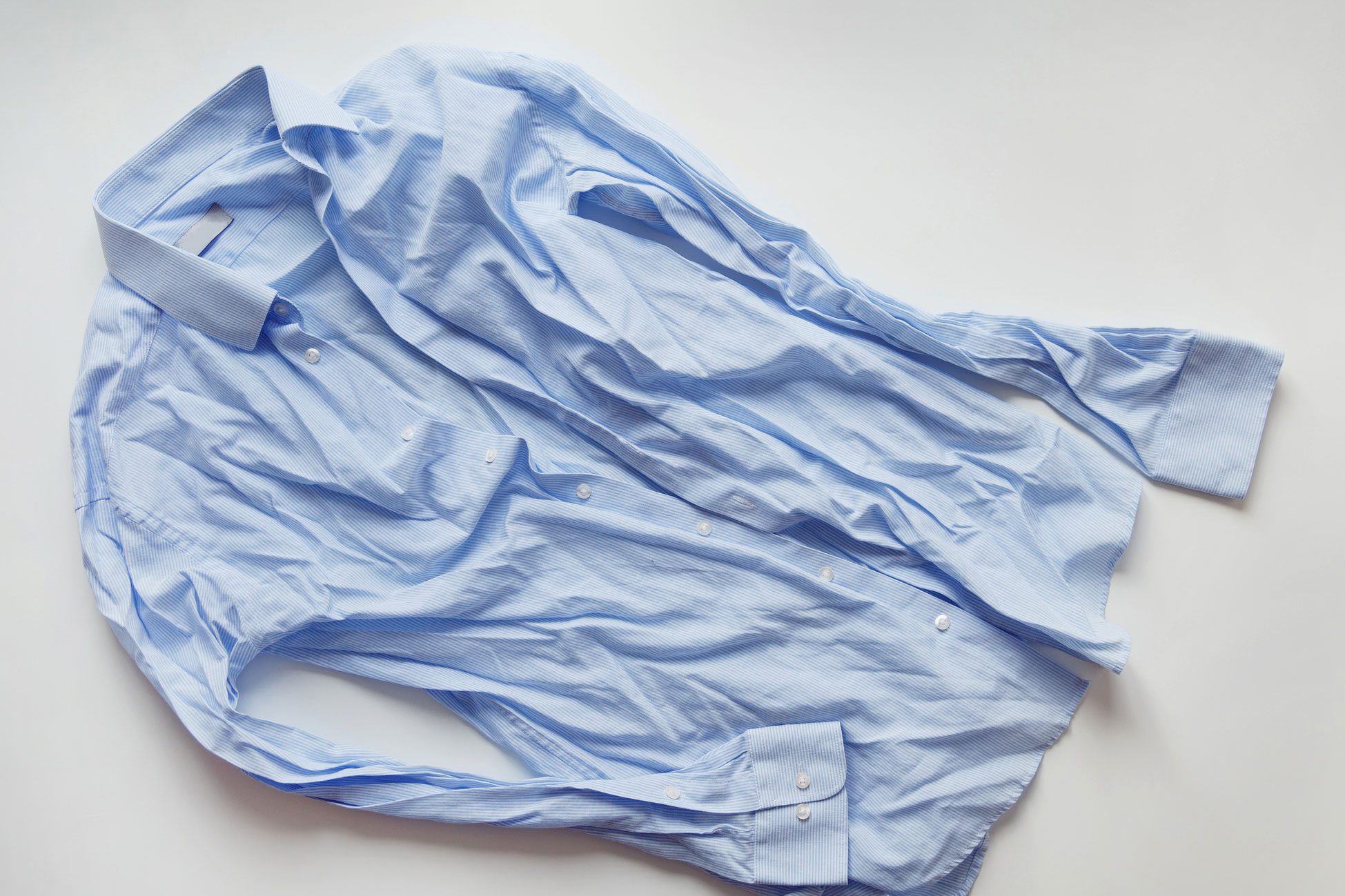 10 Surprising Ways Get Wrinkles Out of Clothes Without an Iron