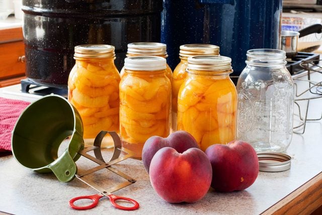 how_to_preserve_your_summer_fruits_Ron-Bailey