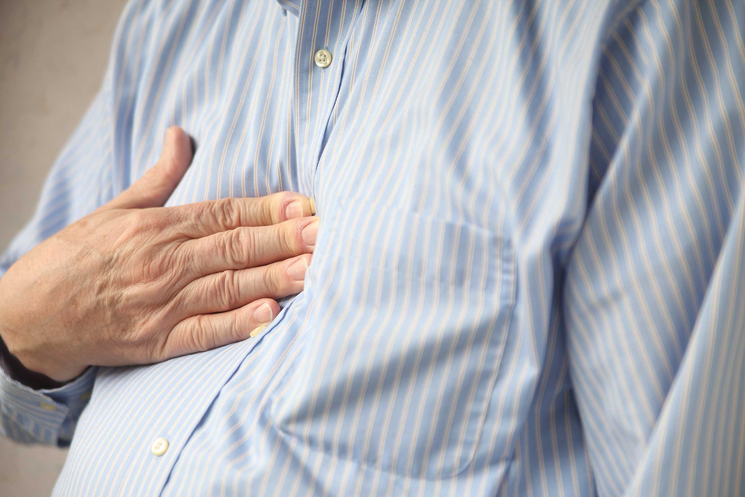 Severe Heartburn: 8 Heartburn Side Effects | Reader’s Digest