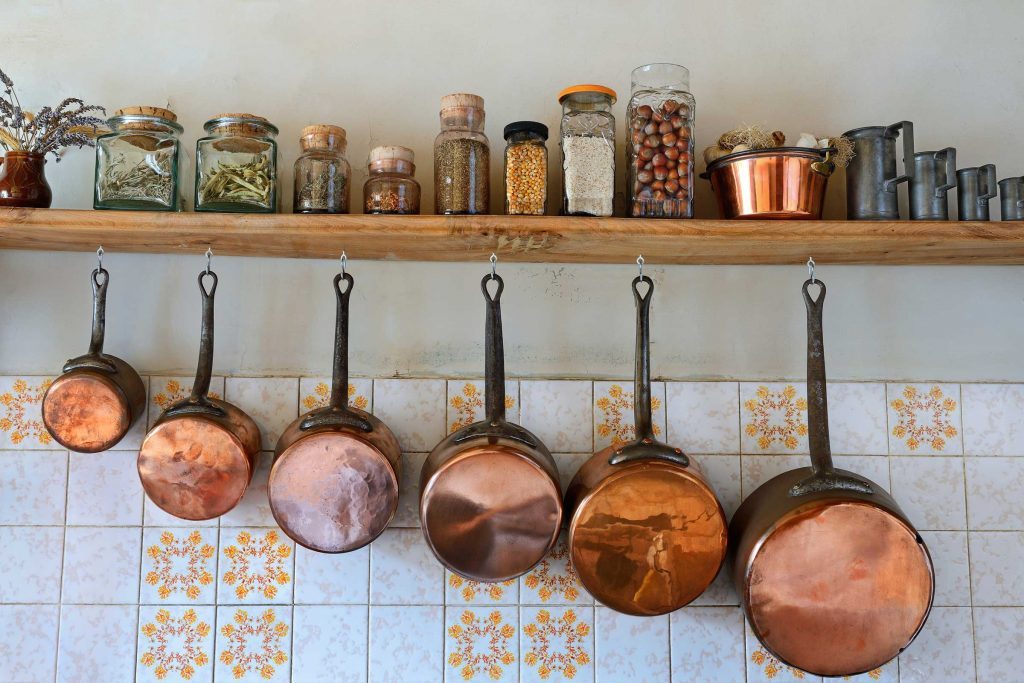 10 Organization Tips to Keep Pots and Pans From Being an Unsightly Pile
