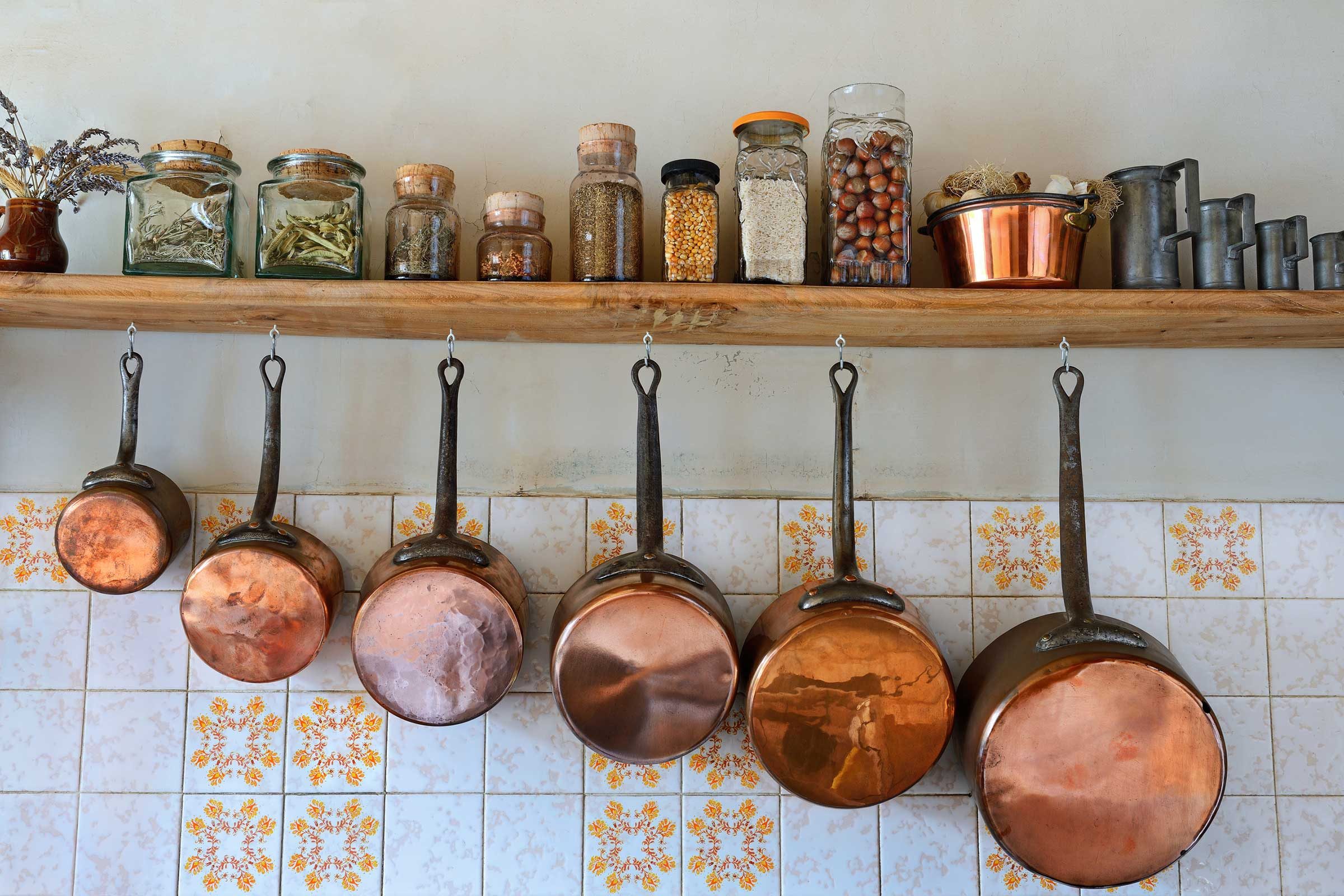 How to Organize Pots and Pans | Reader's Digest