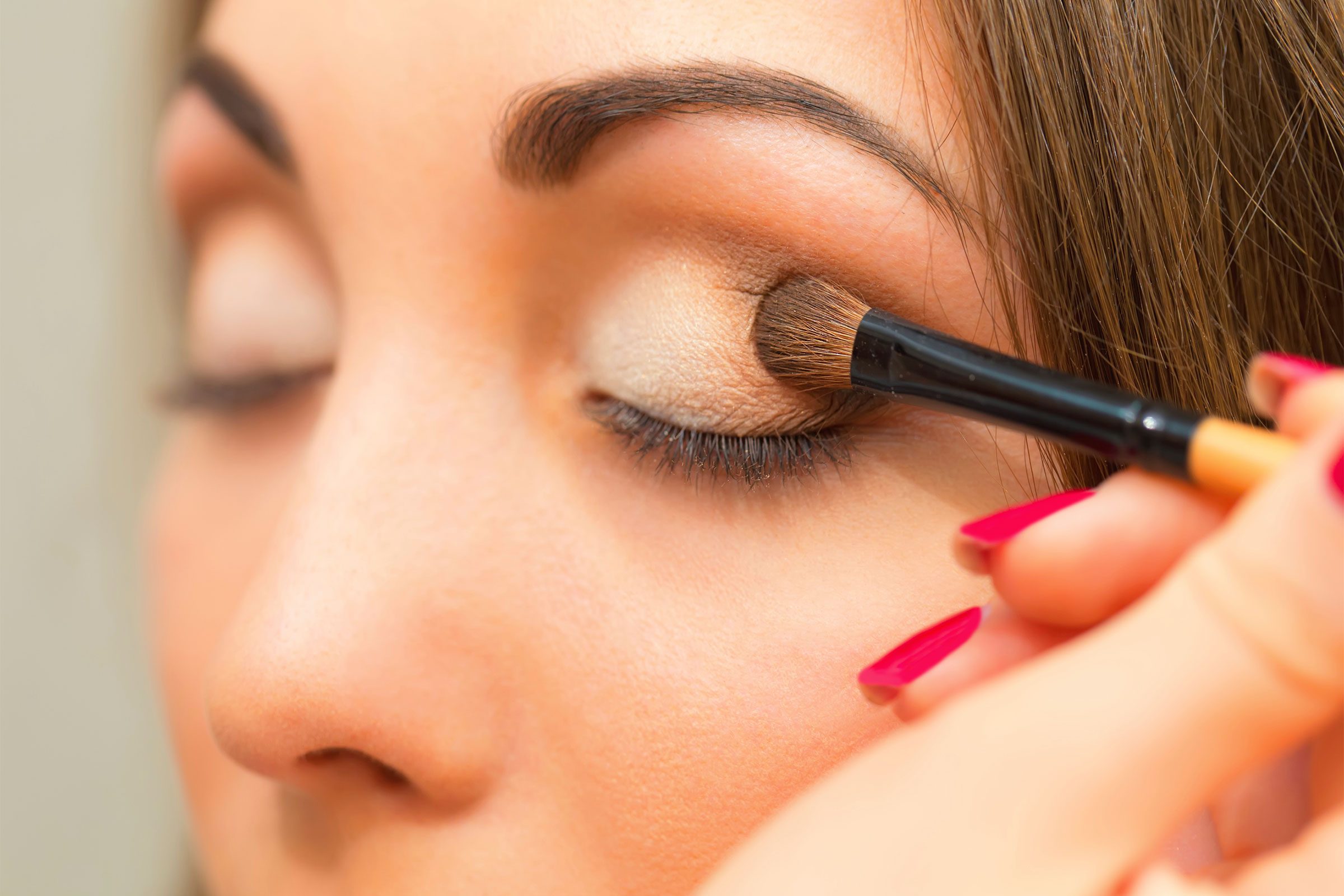Make Eyes Look Bigger with Makeup | Reader's Digest - Reader's Digest