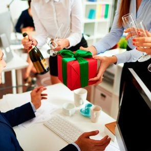 gift-giving_etiquette_need_holiday_season_wish_list