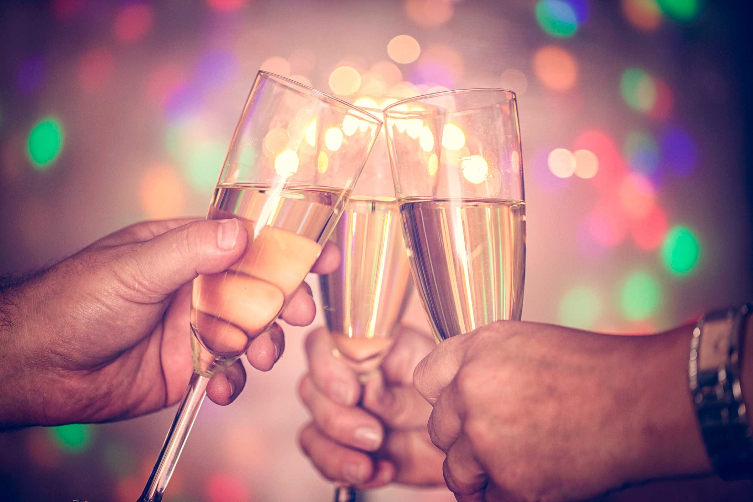 What Does “Auld Lang Syne” Really Mean? | Reader's Digest