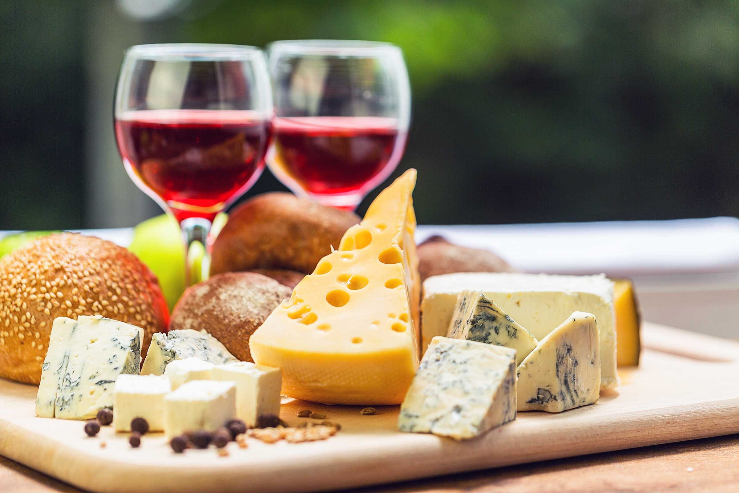  Wine And Cheese Parties-50th-birthday-party-ideas