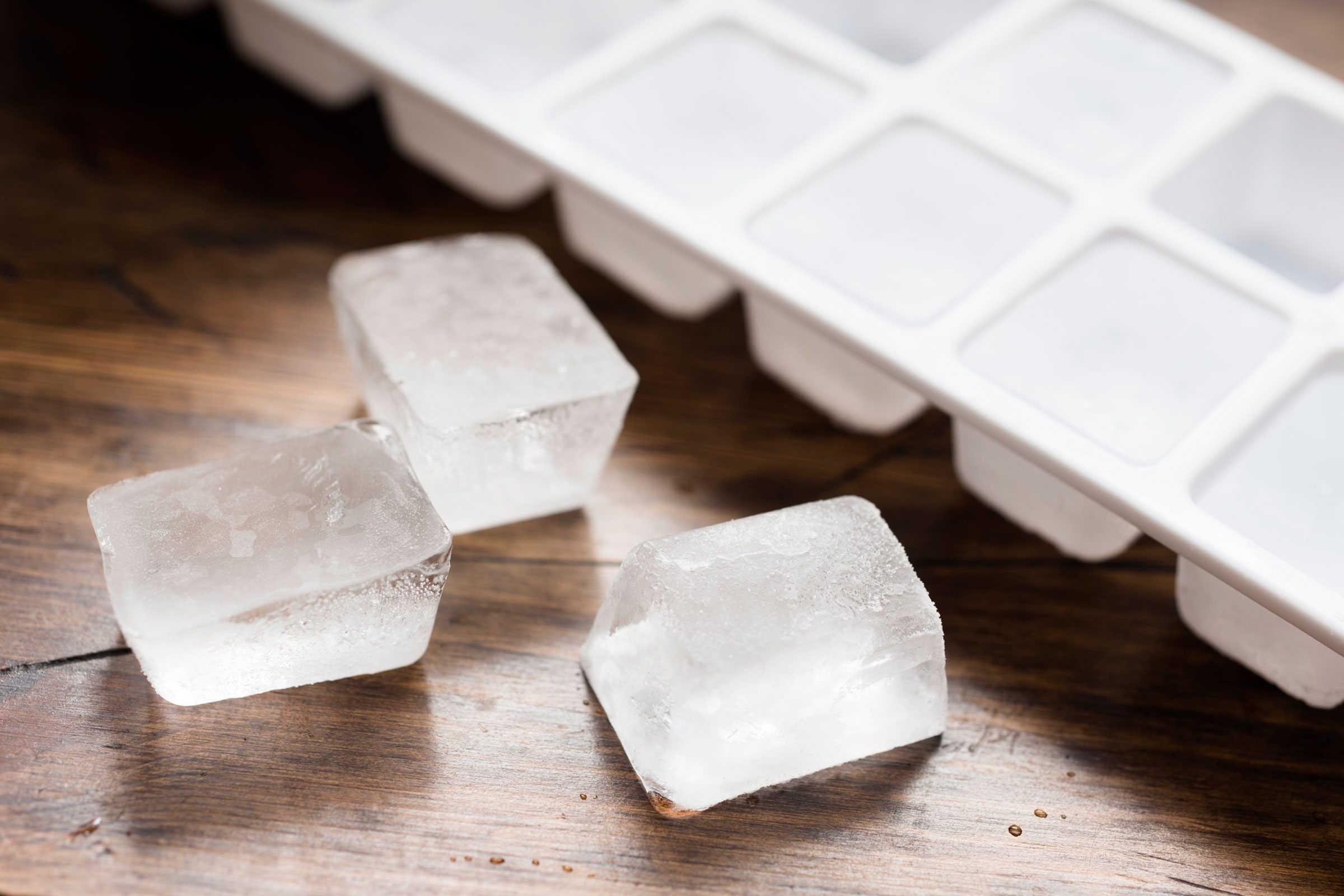 9 Weird Ice Cube Molds That Will Make Your Friends Laugh
