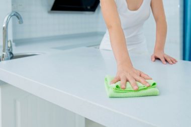 02_Dusting_Ways_To_Turn_Household_chores_To_workouts