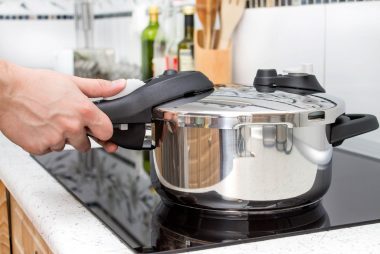 02_Locksinflavour_Reasons_to_use_pressure_cooker_