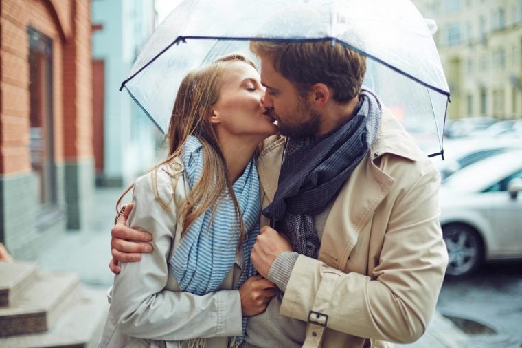 03-style-little-known-facts-about-kissing