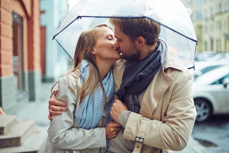 03-style-little-known-facts-about-kissing