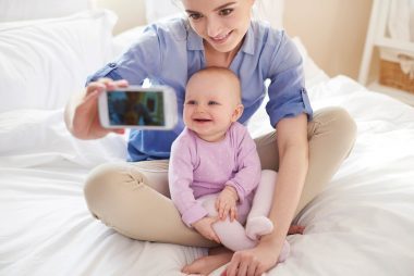 04_socialmedia_every_parent_set_for_babysitter