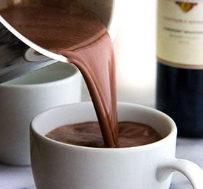 Hot-Chocolate-Hacks-That-Will-Make-You-Heart-Winter