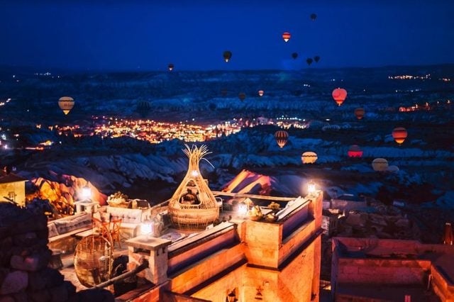 06-Photographer-Captures-the-Most-Breathtaking-Air-Balloon-Shots-You'll-Ever-See