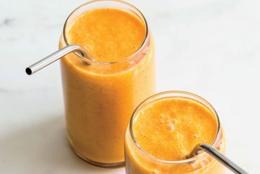 How-to-Make-A-Wahls-Paleo-Carrot-Ginger-Smoothie-