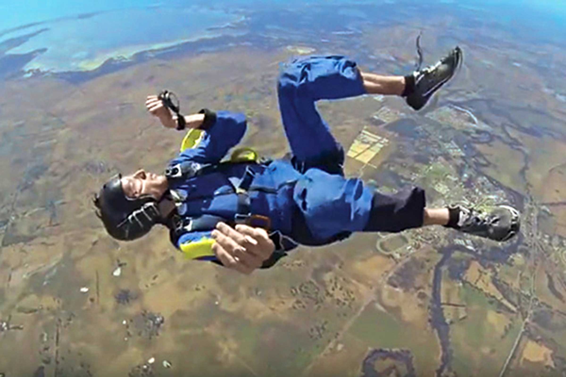 At 12 000 Feet Up This Skydiver Has A Seizure Reader S Digest
