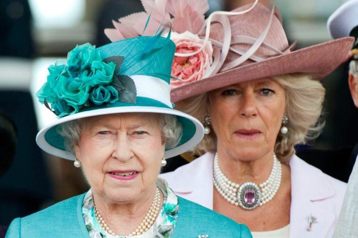 An-Epic-Timeline-of-Queen-Elizabeth’s-Wackiest-Hats