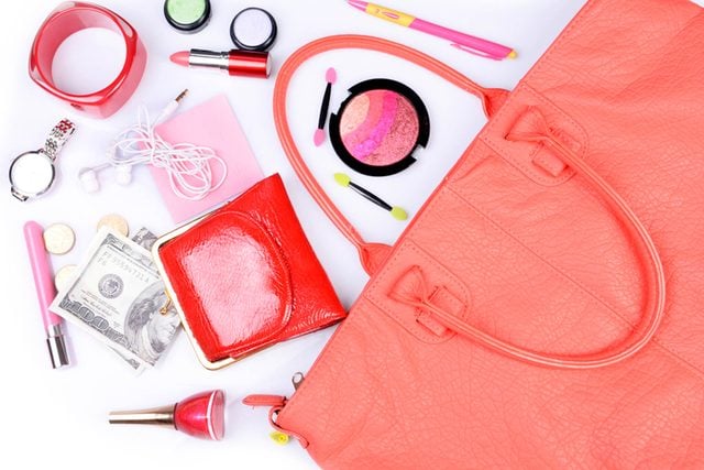 Is-Your-Purse-Destroying-Your-Back--8-Ways-to-Fix-It