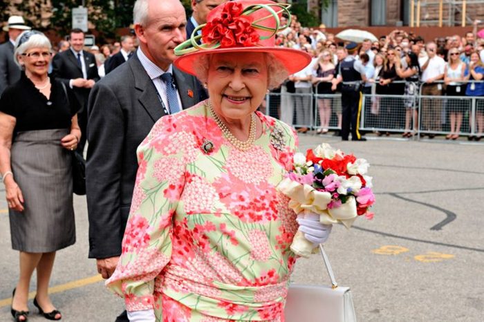 An-Epic-Timeline-of-Queen-Elizabeth’s-Wackiest-Hats