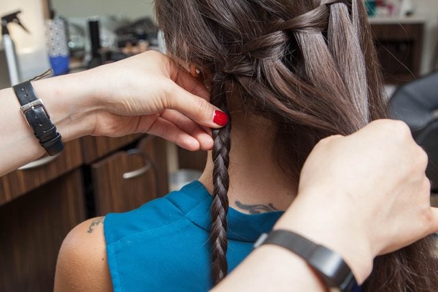 08-A-Step-By-Step-Guide-to-Mastering-the-Waterfall-Braid-Matthew-CohenRd.com