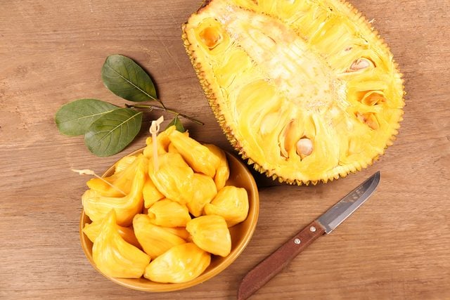 00-Delicious-Dishes-You-Didn't-Know-You-Could-Make-with-Jackfruit-thechatat