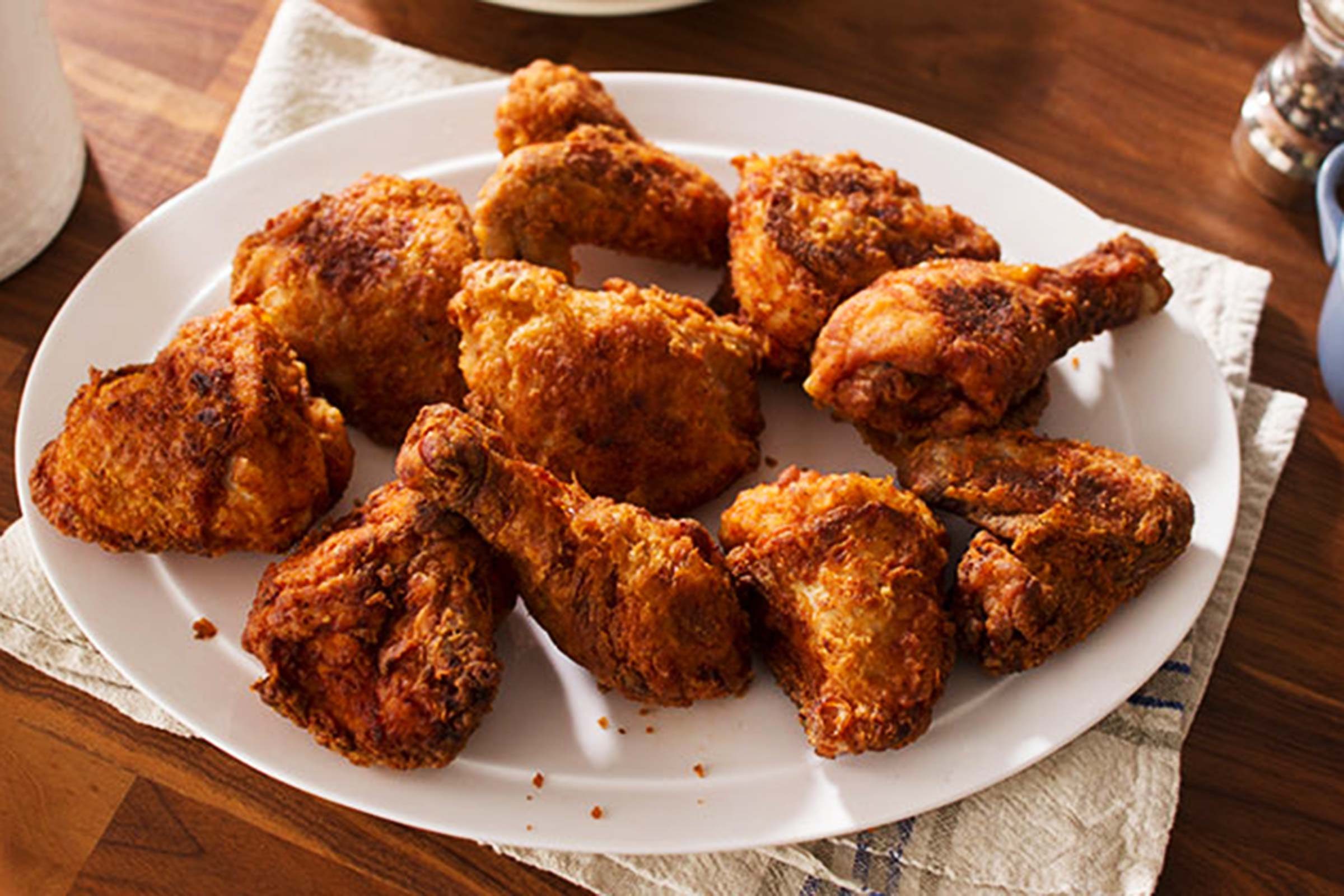 This Is How You Can Make Irresistible Fried Chicken | Reader's Digest