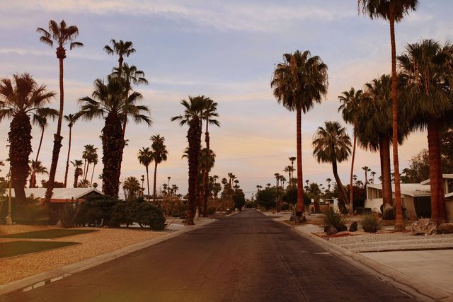 01-palm-springs-best-Small-Towns-in-America-for-Retirement-4793095a-CulturaREXShutterstock