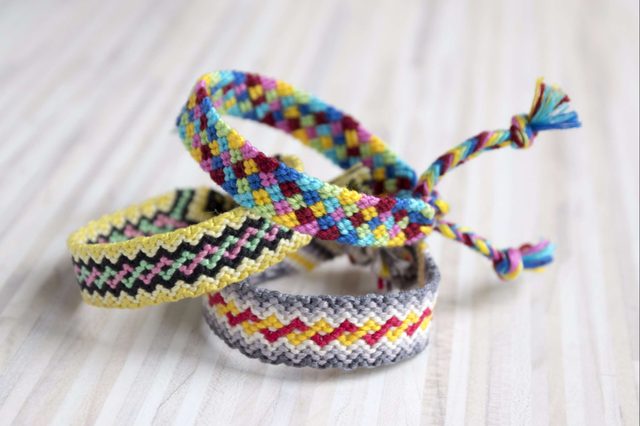 03-bracelet-Adorable Ways to Make the First Day of School Special_613383689-Iva Vagnerova