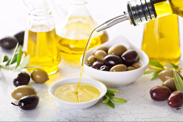 40-olive oil-Secrets Your Brain Wishes You Knew_535185700-Elena Veselova
