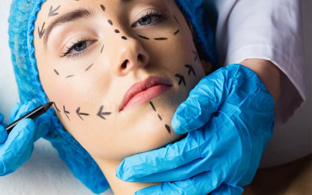 Plastic Surgery Instagram Posts Aren't Usually Qualified