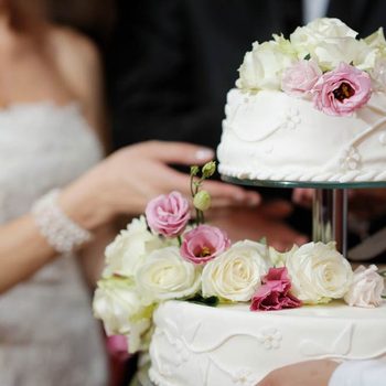 These-Hidden-Secret-Behind-Wedding-Cakes-64039753-MNStudio-ft