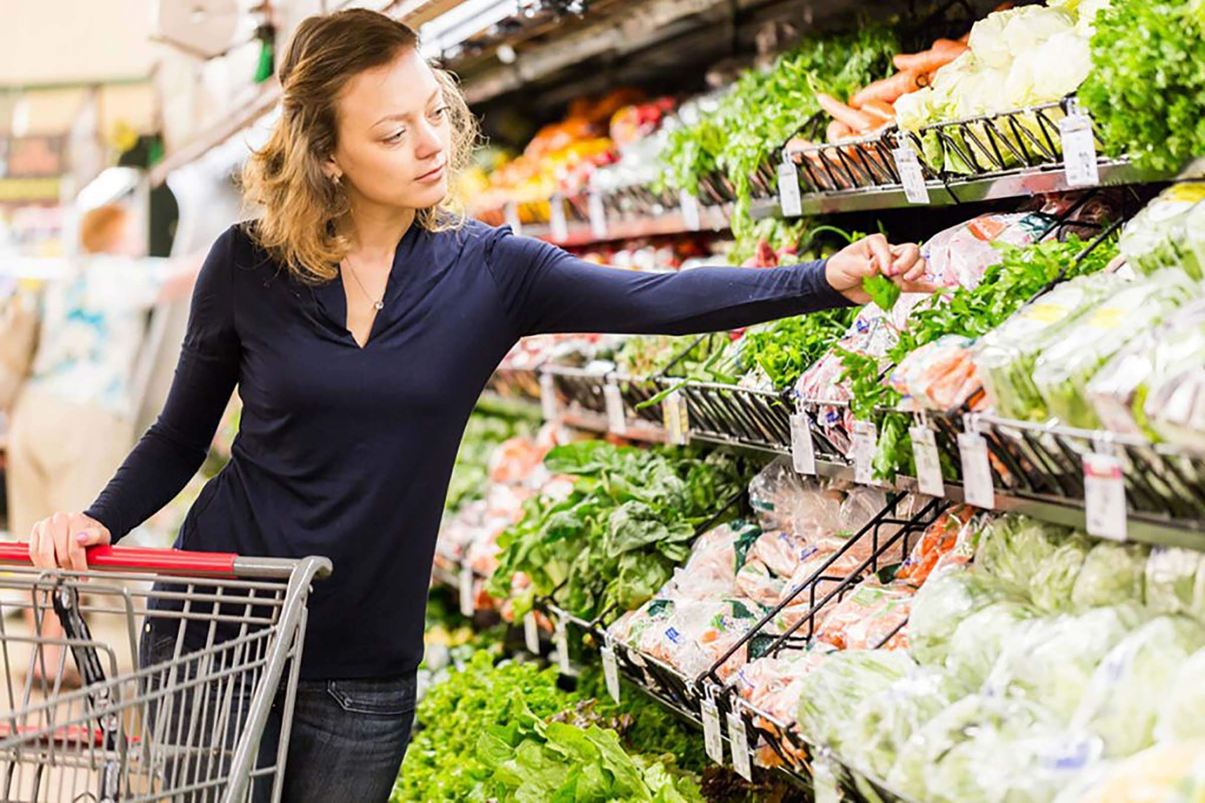 Why Grocery Stores Mist Their Produce | Reader's Digest