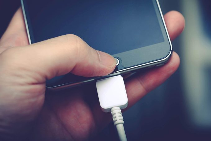 Why-You-Should-Never,-Ever-Charge-Your-iPhone-During-This-One-Time_523406116_Shaynepplstockphoto