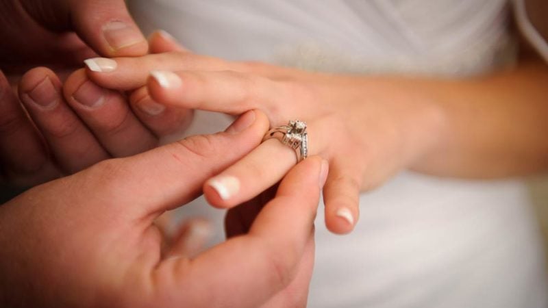 this-is-why-we-wear-wedding-rings-on-our-fourth-finger-89347702-Karen-Grigoryan-ft