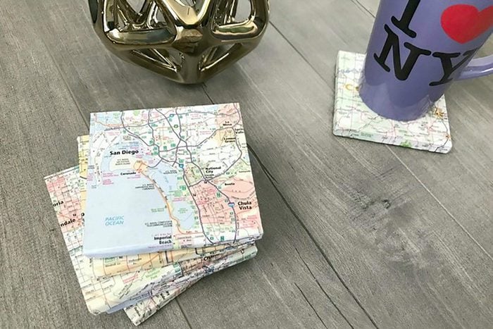 diy map coasters for christmas gift