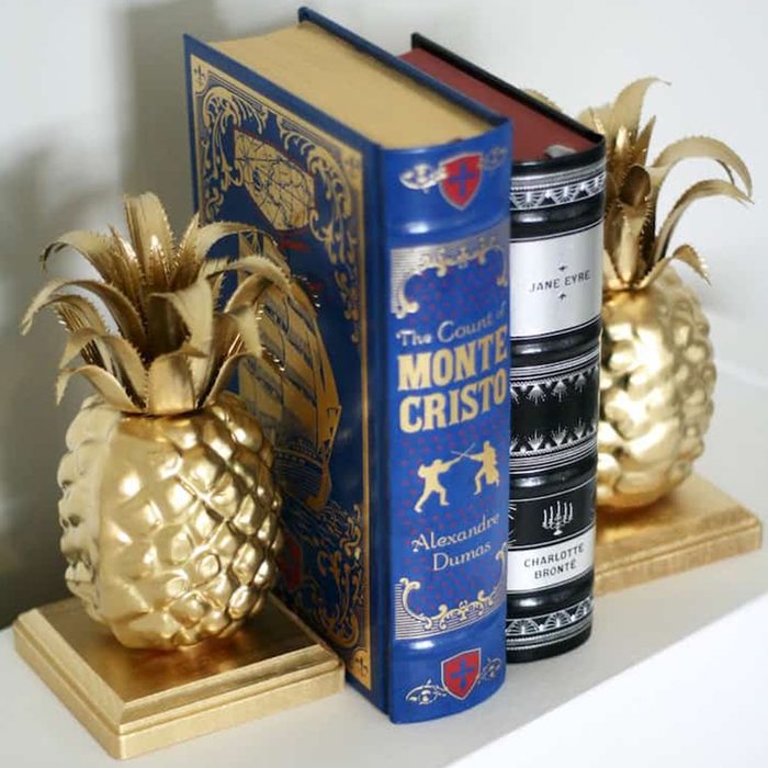 DIY Pineapple Bookends gift