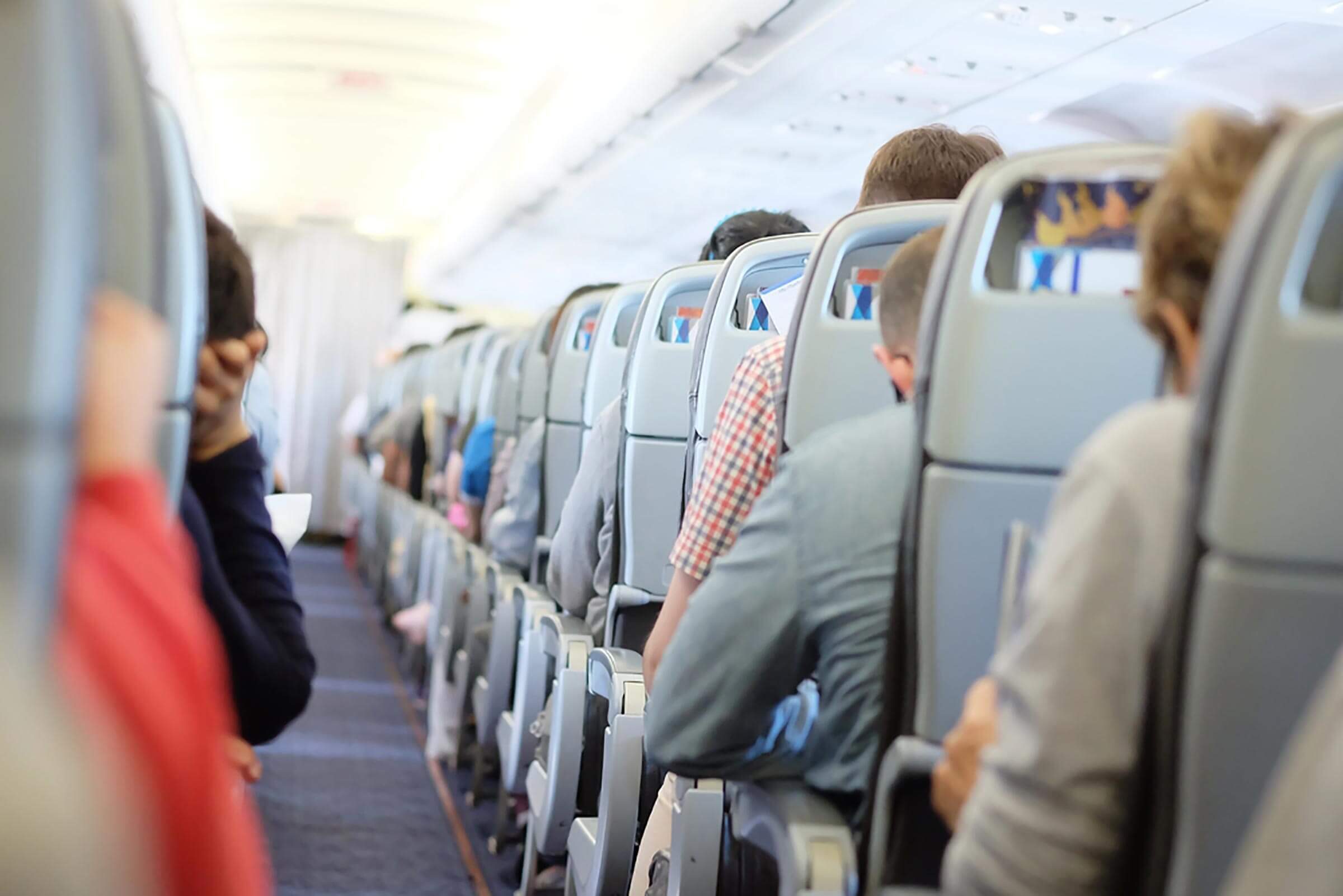 Reddit Is Debating Window Seat Bathroom Etiquette on Planes