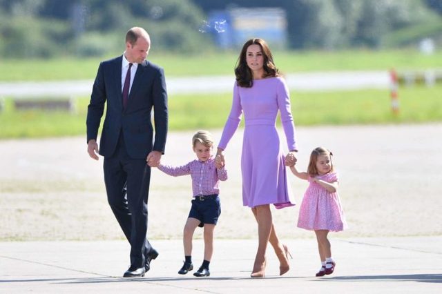 The-Royal-Family-Has-This-One-Surprisingly-Frugal-Travel-Habit_8970142bb_Tim-RookeREX
