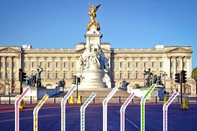 Why-Straws-Are-Banned-from-the-Buckingham-Palace