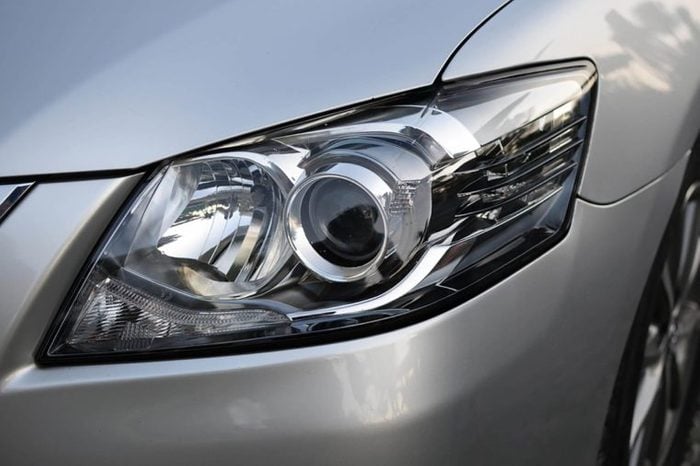 Car headlight with shallow depth of field