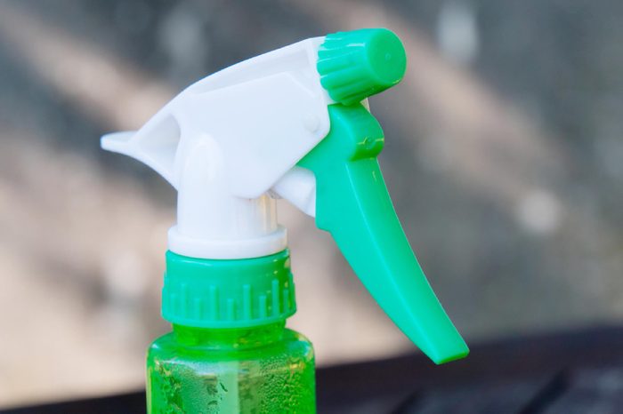 close up of the mist spray bottle to spray water