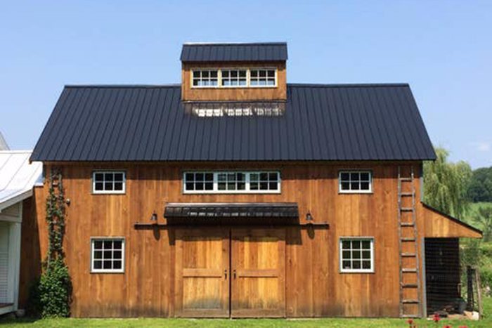 Vermont: A barn near Hinesburg