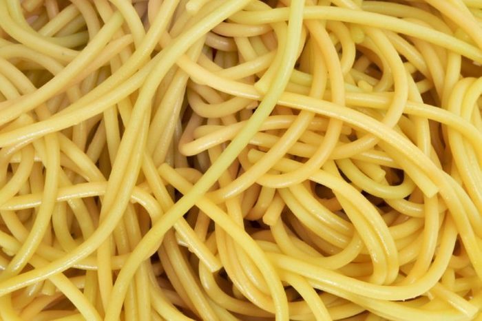 closeup of a pile of cooked spaghetti