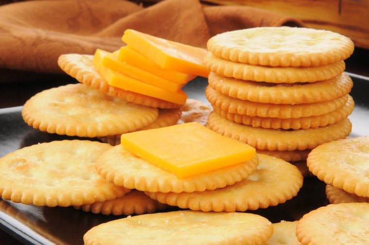 cheese and crackers_foods to never buy