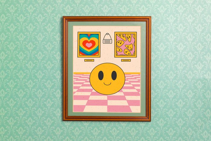 retro happy postering a picture frame