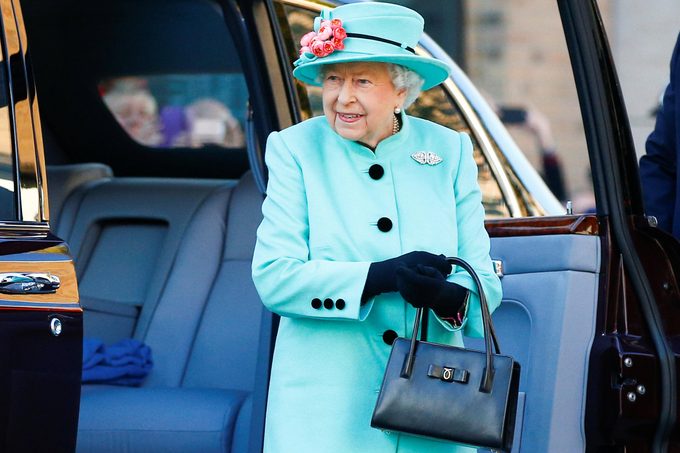 queen elizabeth purse handbag bag