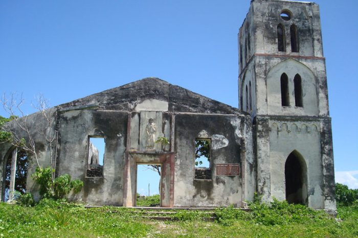 samoa_abandoned churches