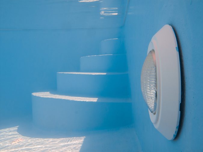 Swimming pool light and steps underwtare 