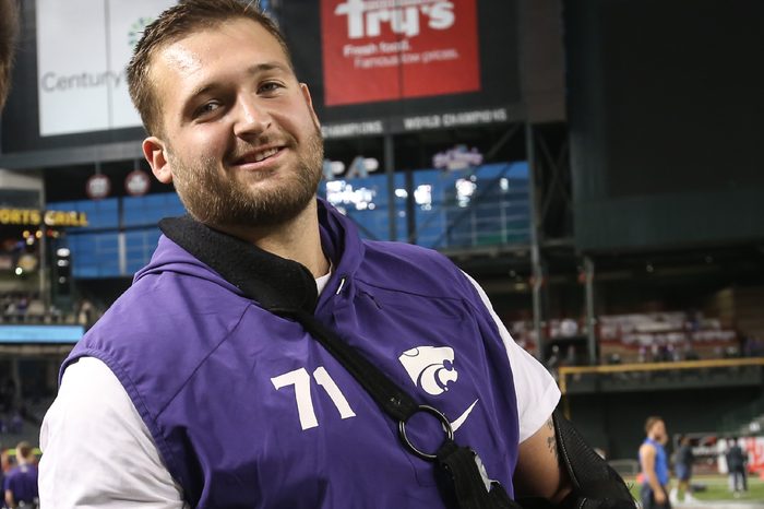 Phoenix, AZ..NCAA Football Cactus Dalton Risner (71) of the Kansas State Wildcats during the Kansas State Wildcats vs UCLA Bruins at Chase Field, in Phoenix on , 2017 (Absolute Complete Photographer & Company Credit: Jevone Moore / Cal Sport Media / Cal Sport Media (Network Television please contact your Sales Representative for Television usage
